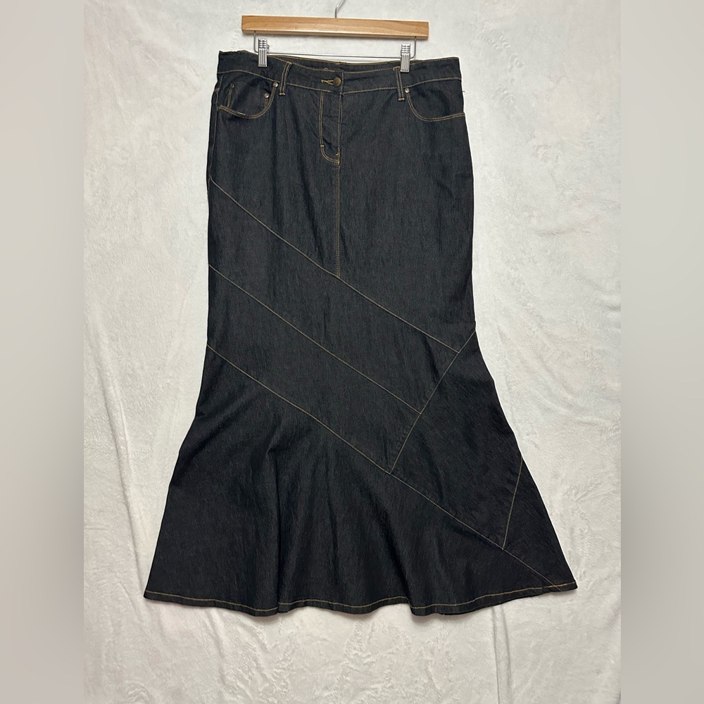 Bisou Bisou Dark Denim Maxi Skirt with Flared Hem
